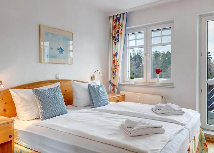 Grosse Schoene 3 Zimmer Ferienwohnung - 100 Qm - In Strandnaehe Fuer 6 Personen!!